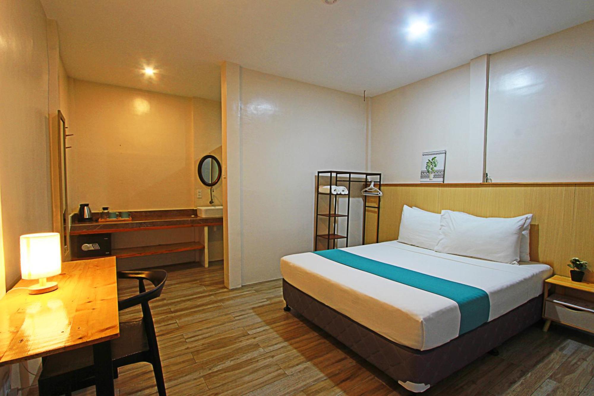 Hotel Alona M Panglao Esterno foto